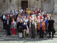 Gruppenbild vor dem Dom in Regensburg